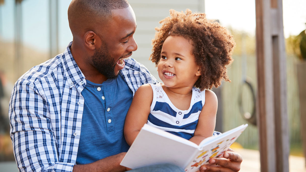 father daughter reading